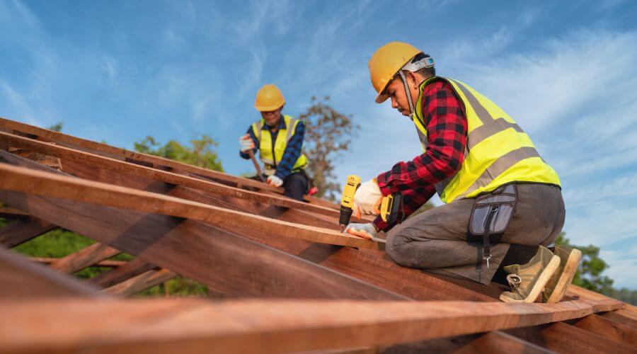 Professional gutter cleaning in Odebolt, IA